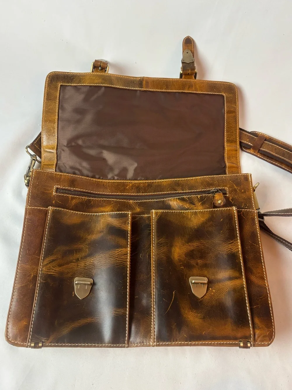 Rustic Town nwot rustic